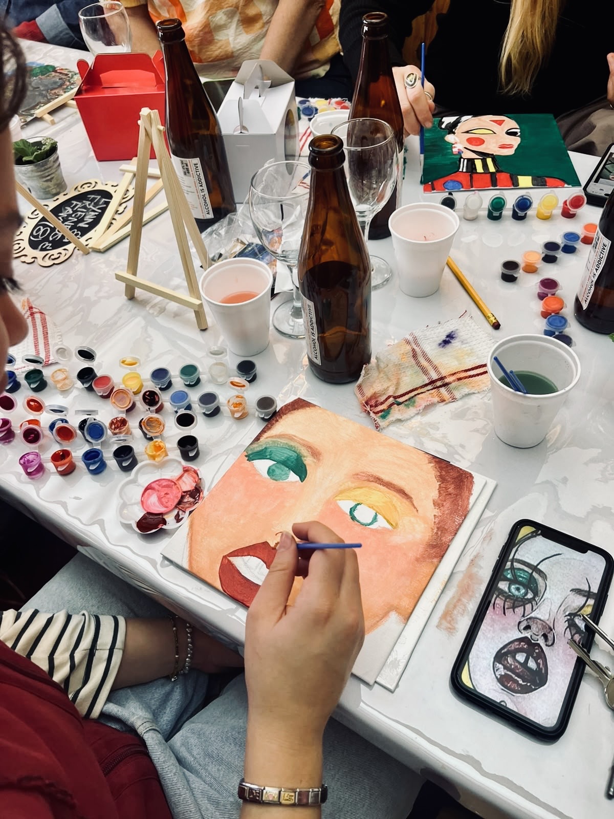 Sip n Paint