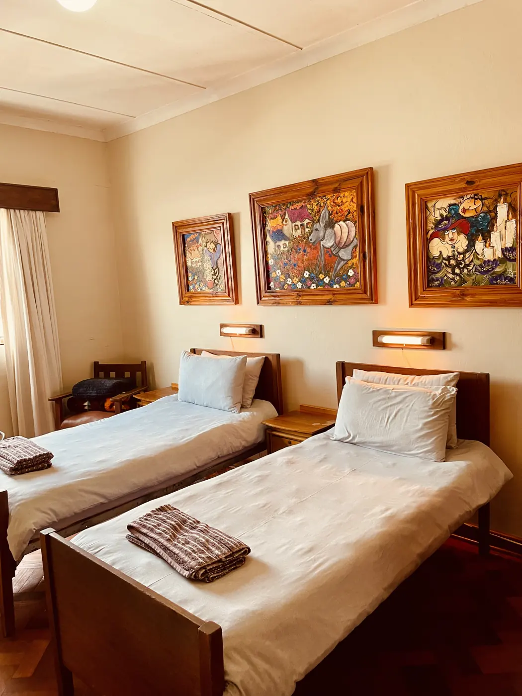 Room 2 at Hotel De Rust